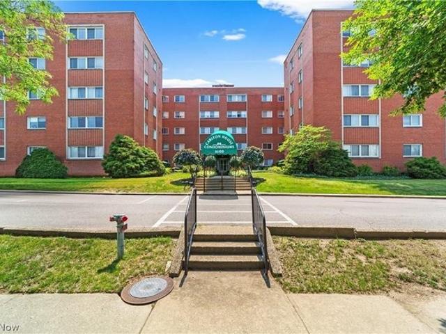 Condo for sale in Shaker Heights, Ohio