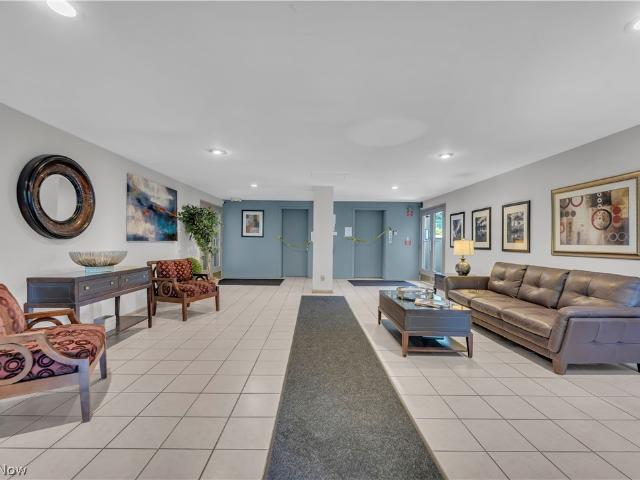 Condo for sale in Shaker Heights, Ohio