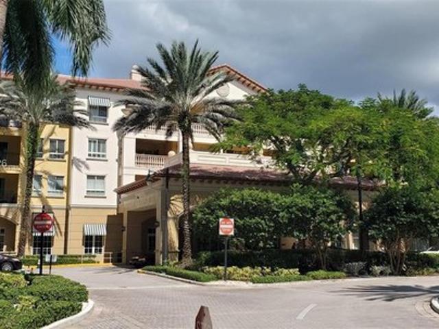 Condo for sale in Weston, Florida