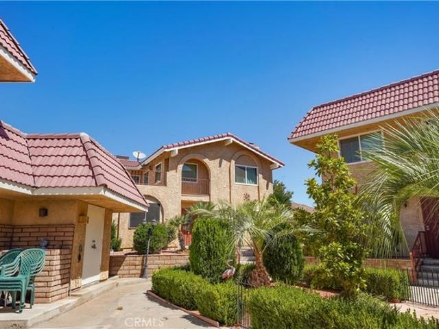 House for sale in Apple Valley, California