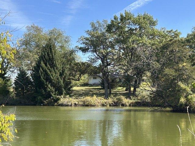 House for sale in Mchenry, Illinois