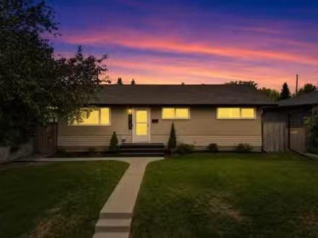 House for sale in Wedgewood, Alberta