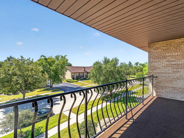Condo for sale in Tinley Park, Illinois