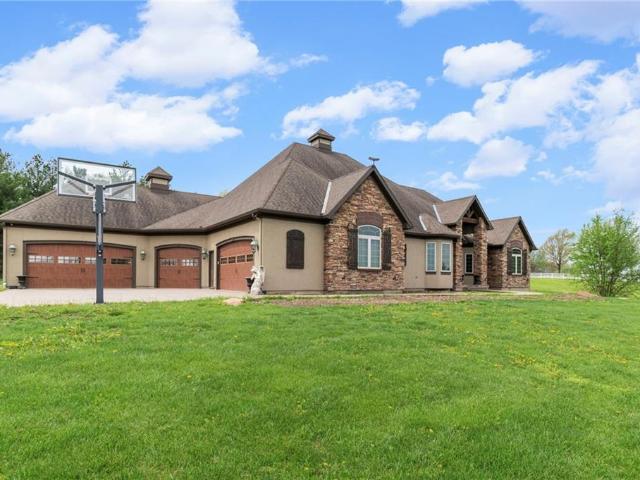House for sale in Kearney, Missouri