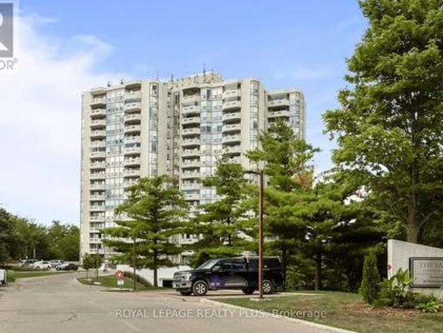 Condo for sale in Georgetown, Ontario