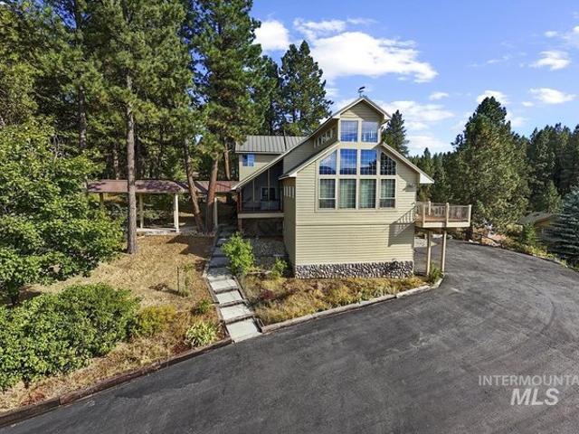 House for sale in Cascade, Idaho