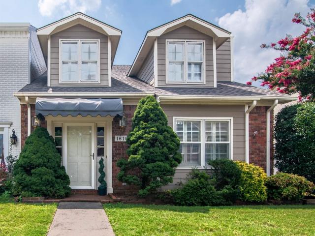 Townhouse for sale in Decatur, Alabama