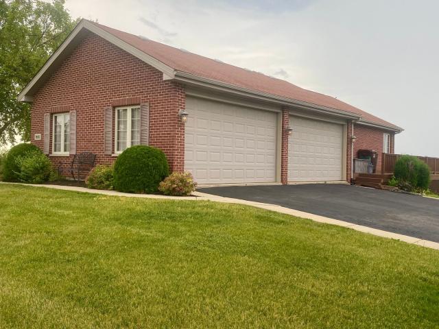 House for sale in Beecher, Illinois