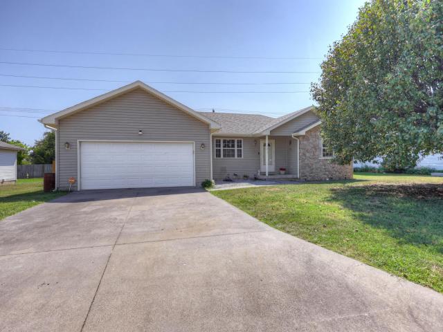 House for sale in Carthage, Missouri