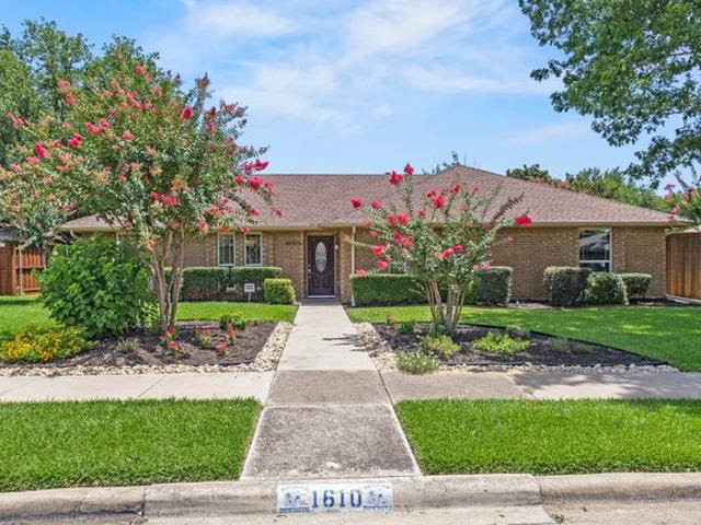 House for sale in Carrollton, Texas