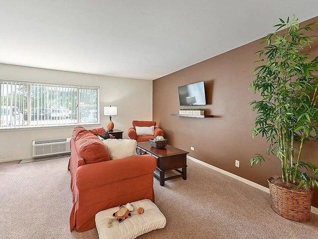House for sale in Waukegan, Illinois