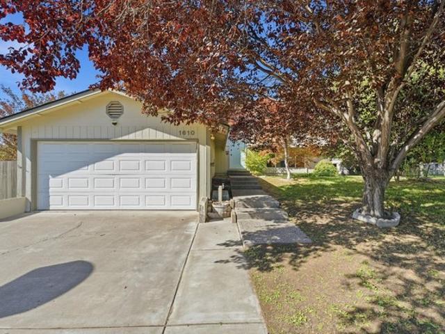 House for sale in West Richland, Washington