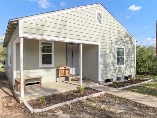 House for sale in Bryan, Brazos County