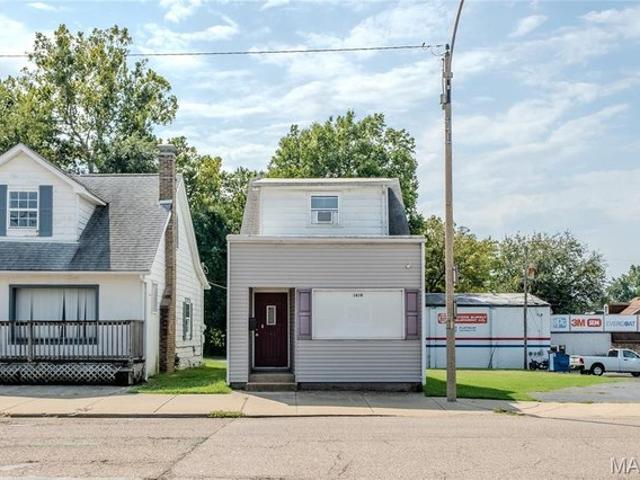 House for sale in Belleville, Illinois