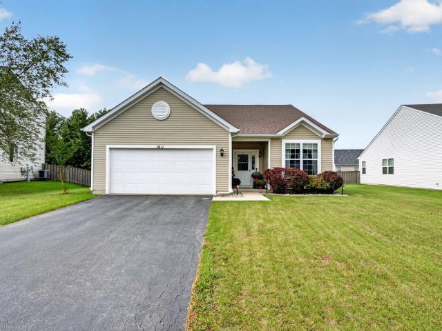 House for sale in Summerfield, Minooka