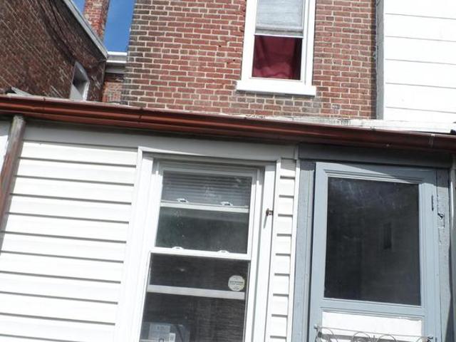 Townhouse for sale in Trenton