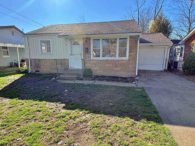 House for sale in Metropolis, Massac County