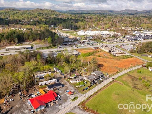 Commercial for sale in Hendersonville, North Carolina
