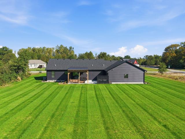 House for sale in Wheatfield, Jasper County