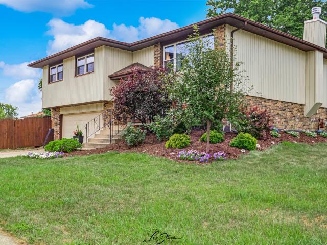 House for sale in Tinley Park, Illinois
