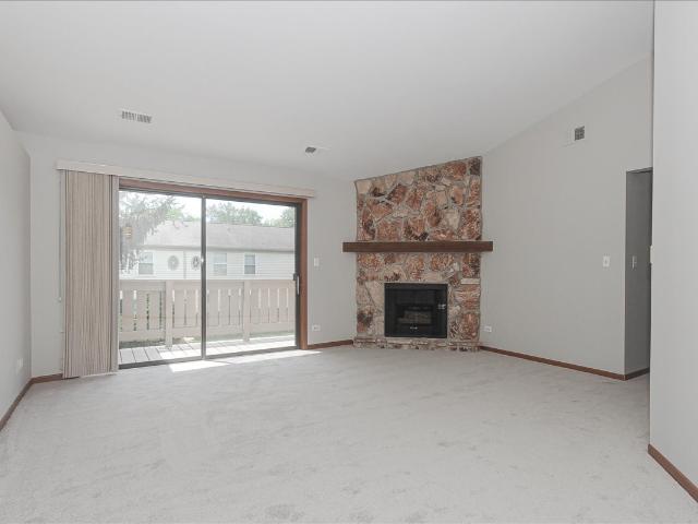Condo for sale in Arlington Heights