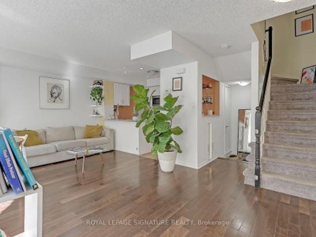 Townhouse for rent in Woburn, Ontario