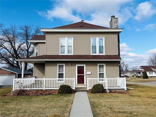 House for sale in Belle Plaine, Iowa