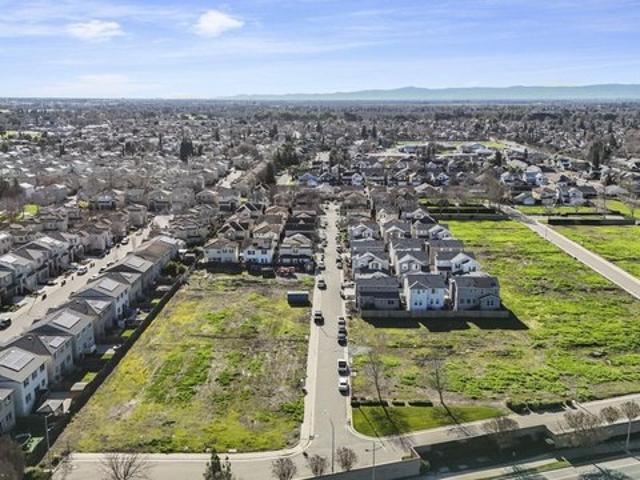 Land for sale in Stockton, California