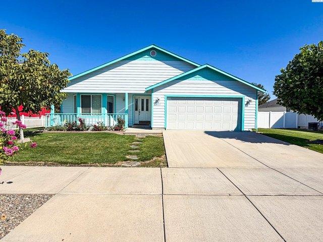 House for sale in Sunnyside, Yakima County