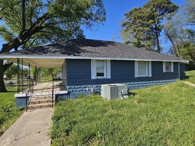 House for sale in Ava, Missouri