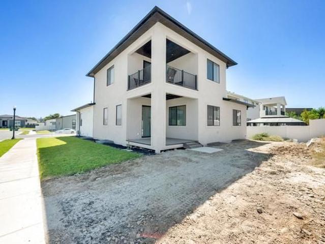 House for sale in Riverton, Utah