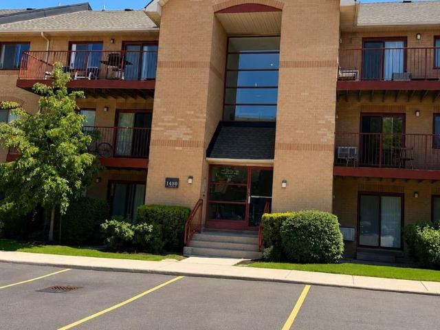 Condo for sale in Oakville, Ontario