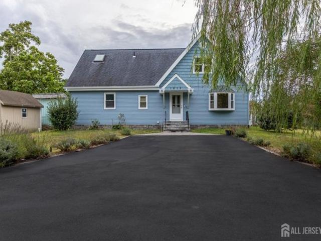 House for sale in Normandy Beach, New Jersey