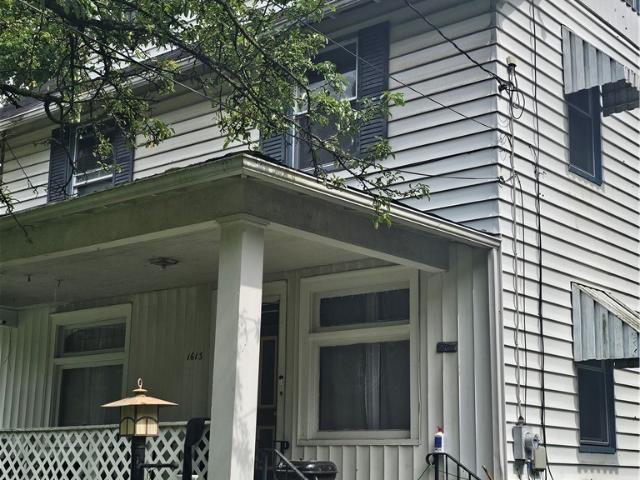 House for sale in Youngstown, Ohio