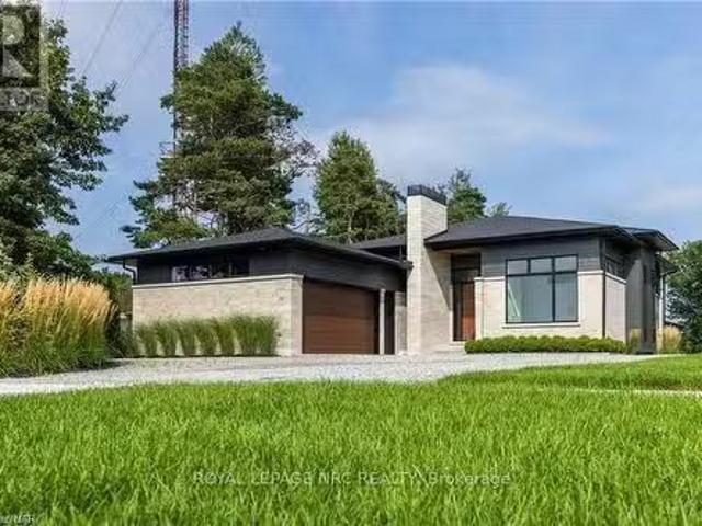 House for sale in Niagara, Ontario