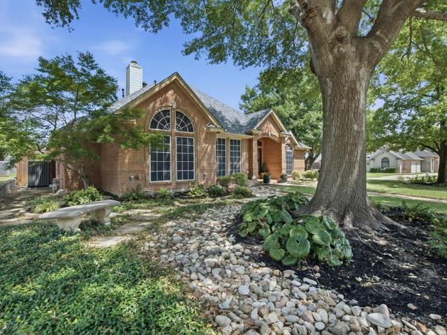House for sale in Hurst, Texas