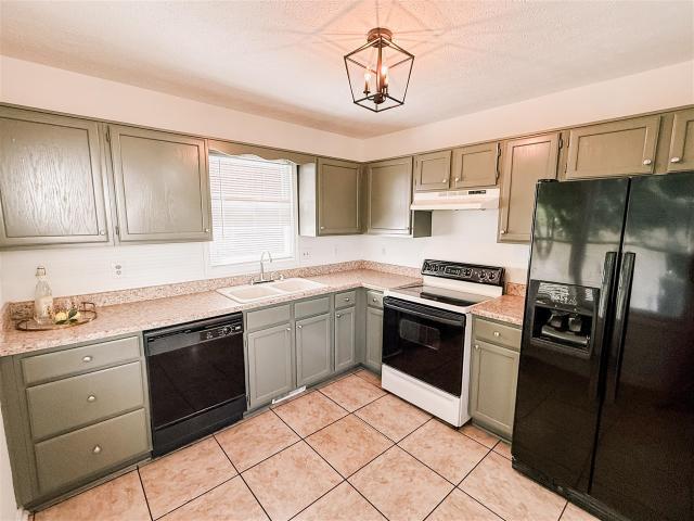 House for sale in Bowling Green, Kentucky