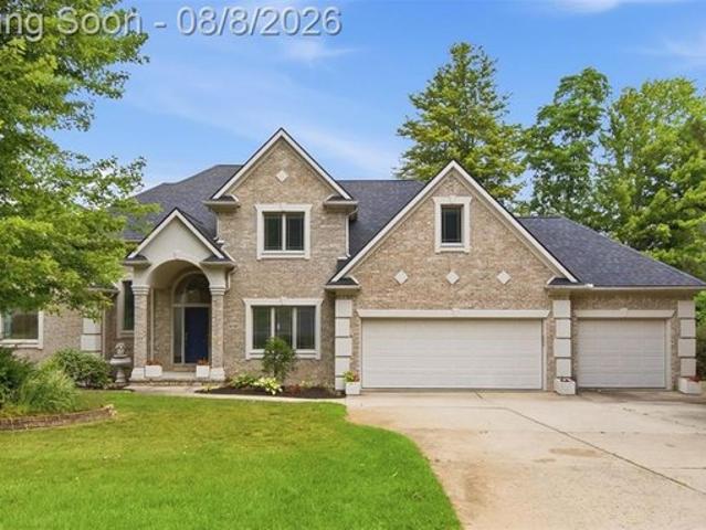 House for sale in Fenton, Michigan