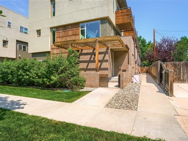 Townhouse for rent in Denver