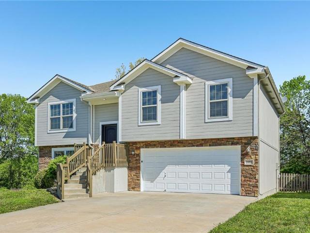 House for sale in Grain Valley, Missouri