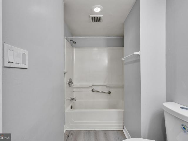 Property for sale in Gibsonton, Maryland