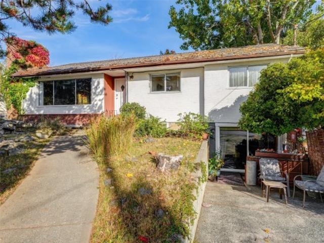 House for sale in Gonzales, Victoria