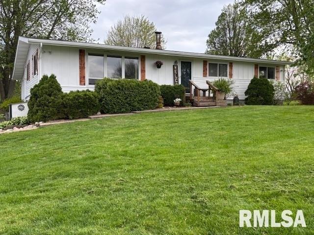 House for sale in Carlinville, Illinois