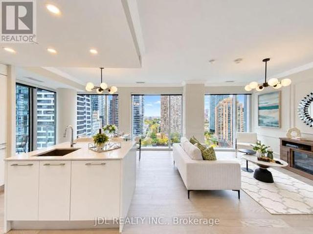 Condo for sale in Toronto Centre, Toronto