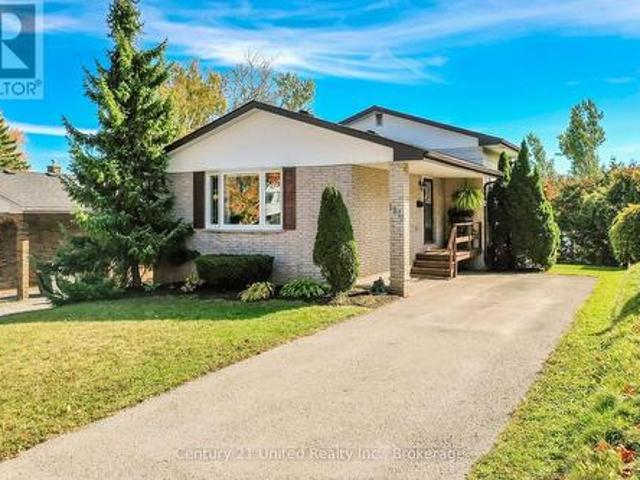 House for sale in Kawartha Heights, Peterborough