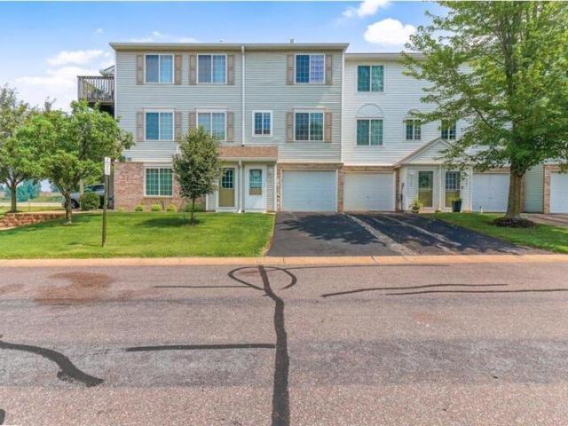 Townhouse for sale in Otsego