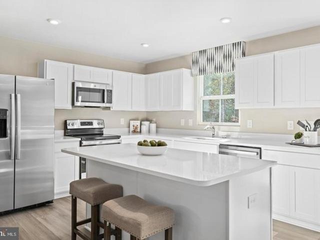 House for sale in Bunker Hill, West Virginia