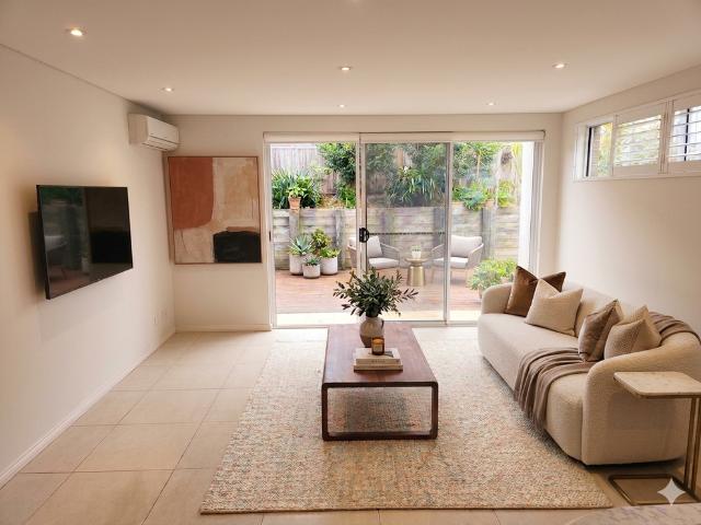 Townhouse for rent in Sydney, New South Wales