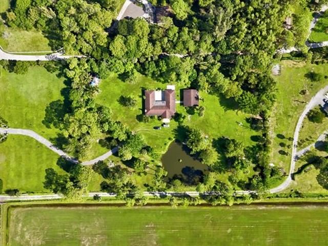 House for sale in Loxahatchee, Florida
