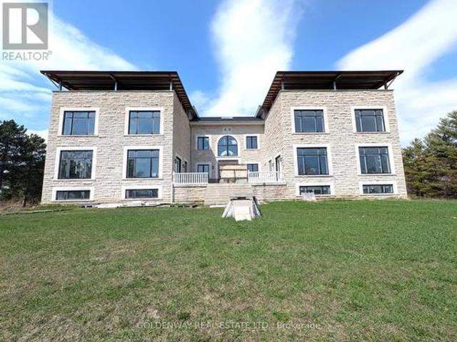 Farm for sale in Ontario